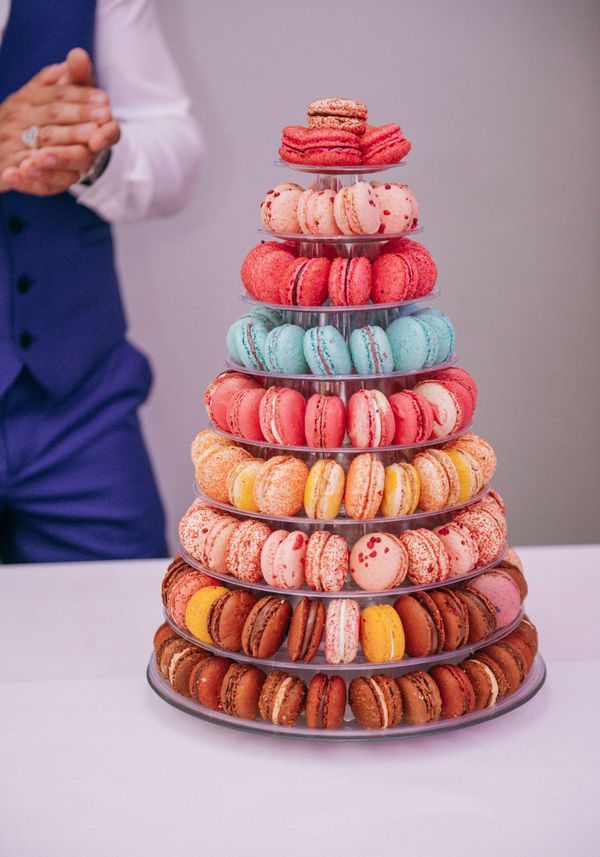 Pièce montée avec des macarons