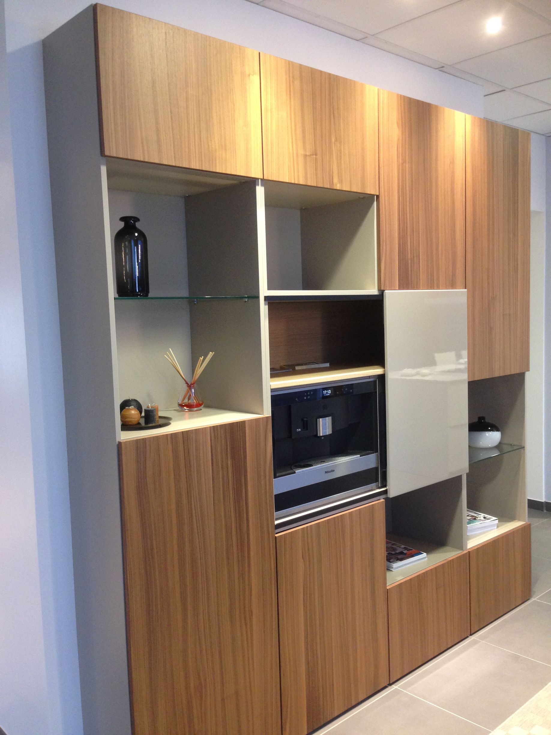 Colonne de rangement