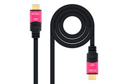 Cable HDMI negro en espiral con conectores rosas sobre fondo blanco