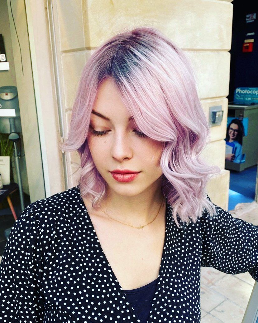 Coupe cheveux rose