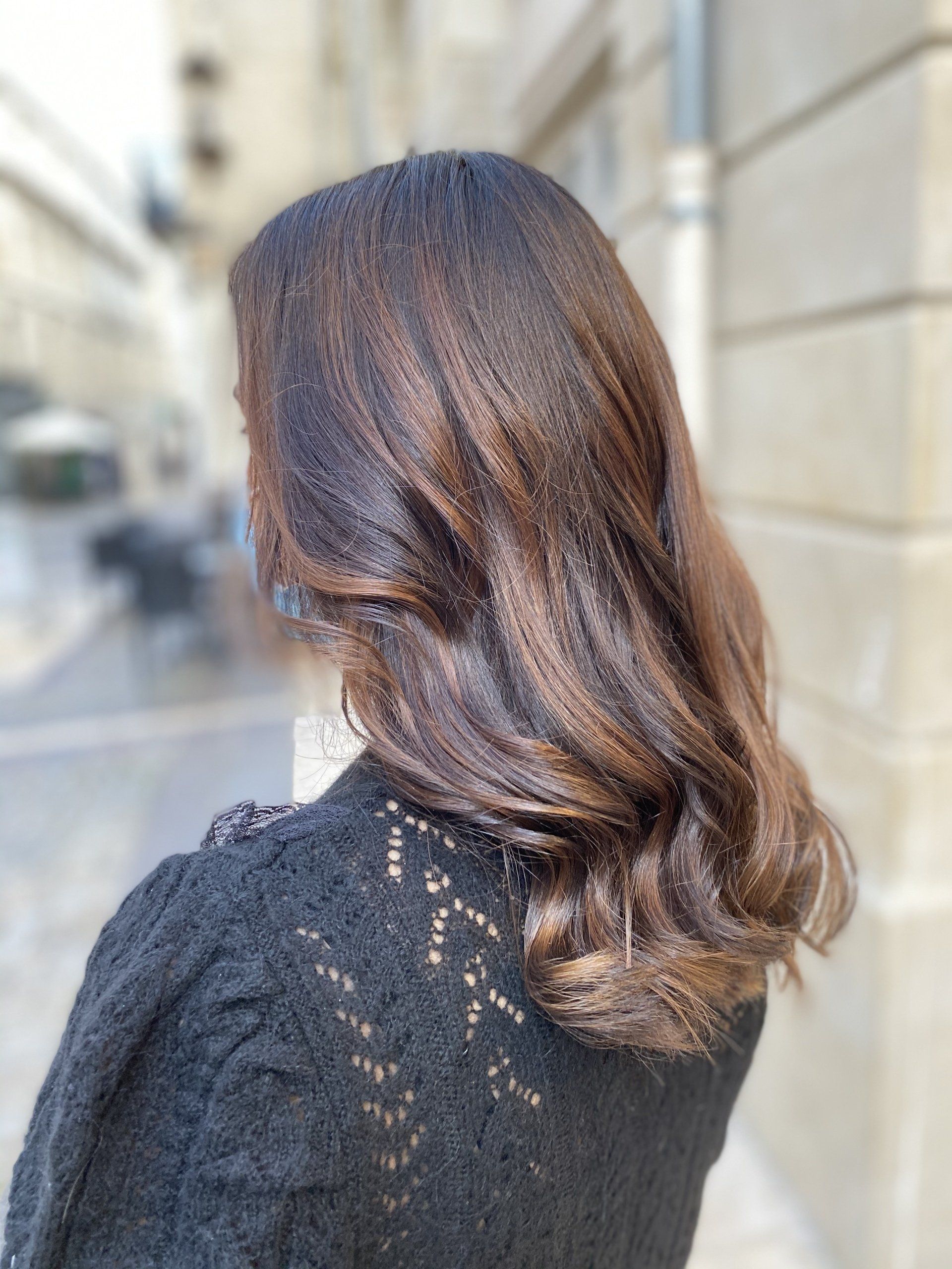 Coupe ondulation reflet caramel