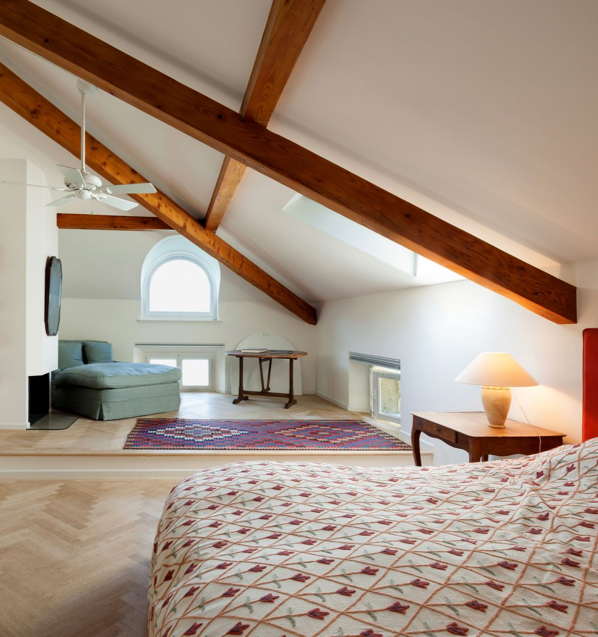 Des combles aménagés.