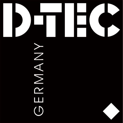 D-Tec Germany Logo in Weiß auf Schwarz, mit einem Diamantsymbol unten rechts.