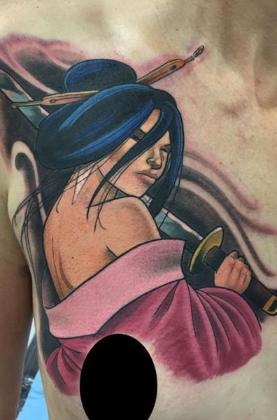 Seb, tatouage d'une Chinoise avec une épée