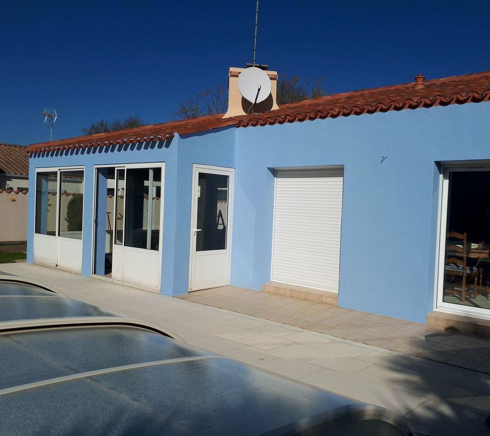 Peinture extérieure bleue