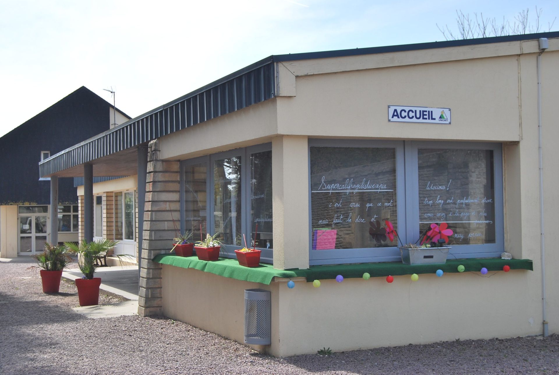 La Petite Falaise 01