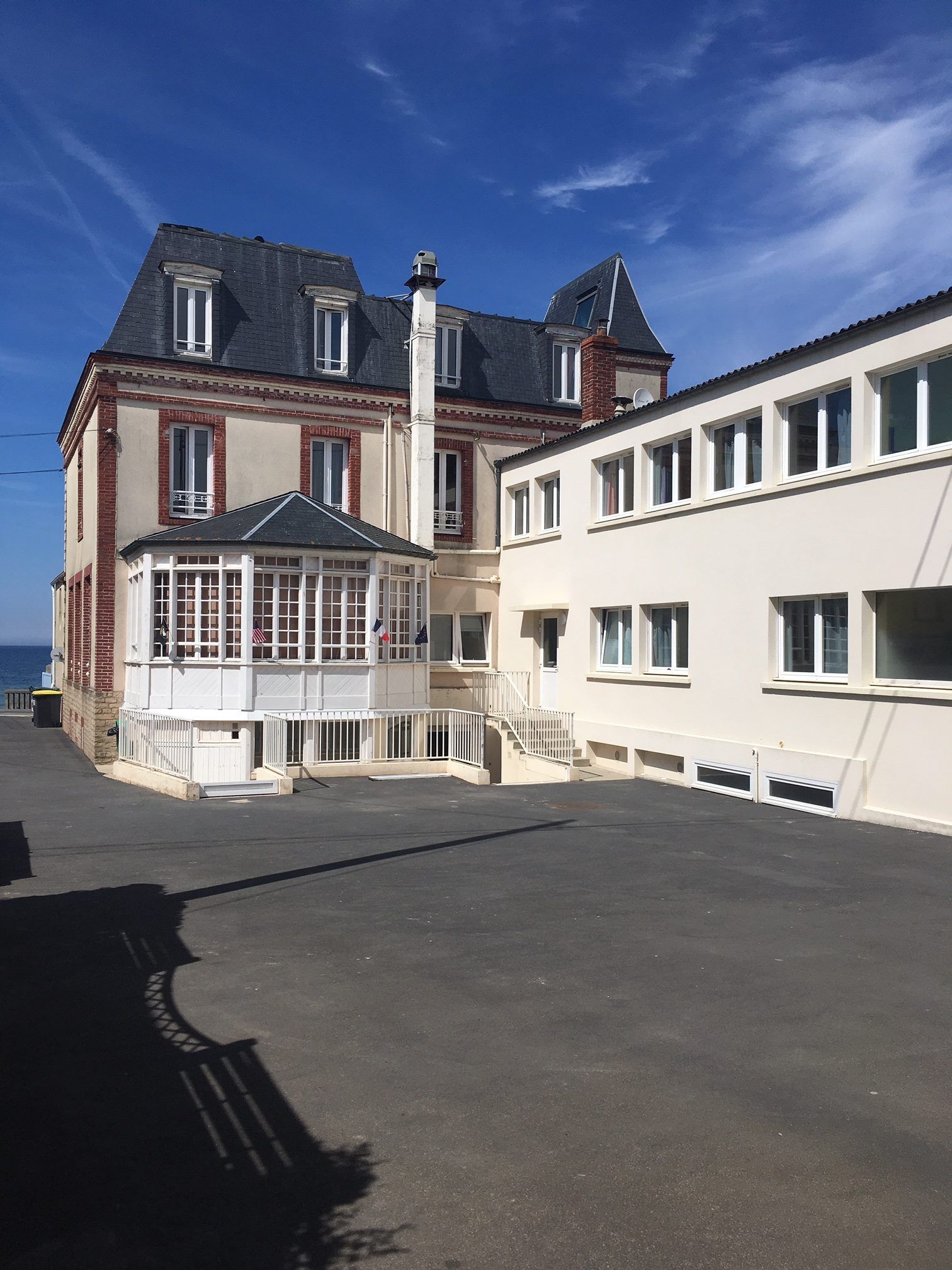 Le centre de Grandcamp-Maisy – « Les Aigues-Marines » 11