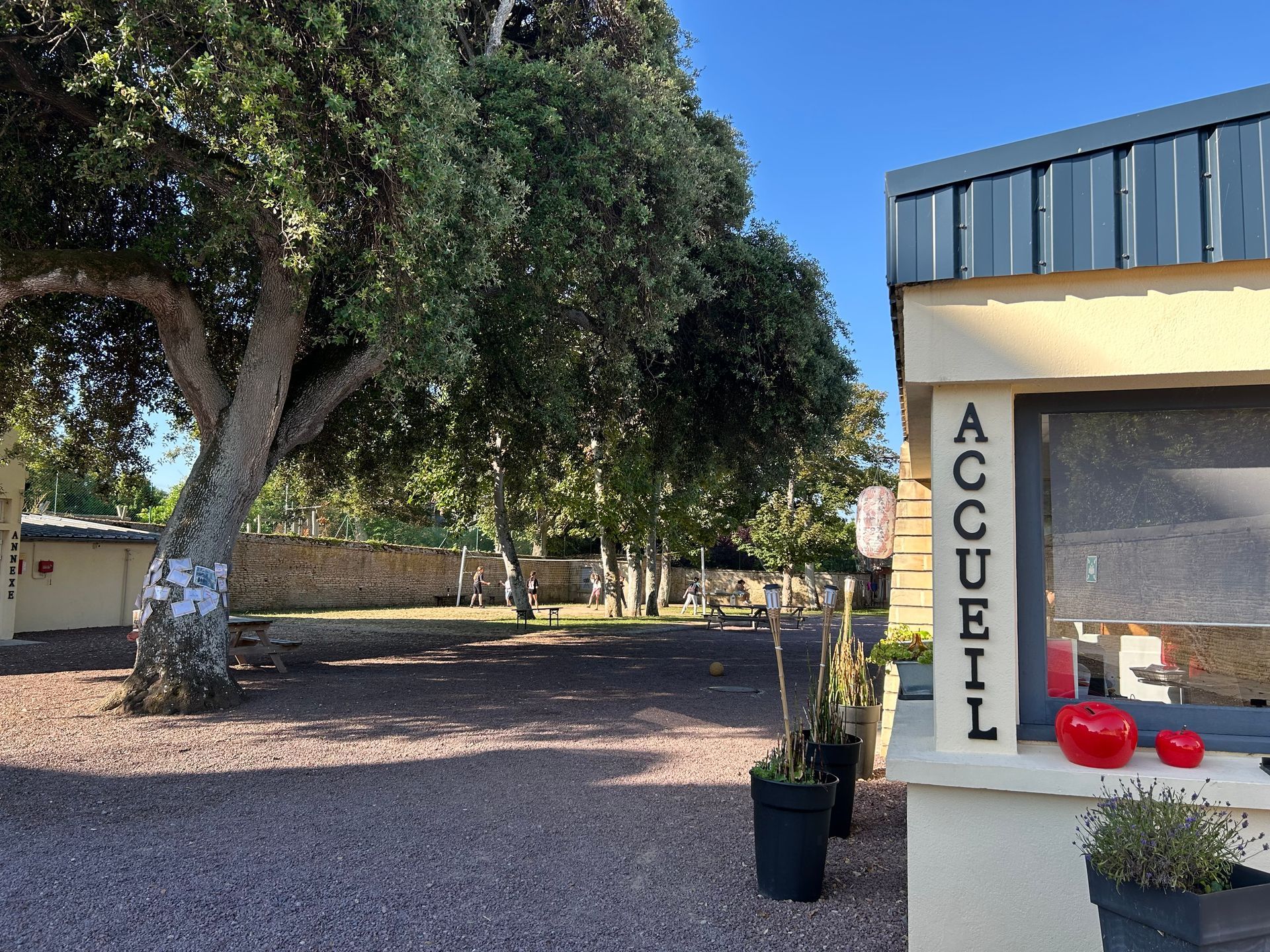 La Petite Falaise 01