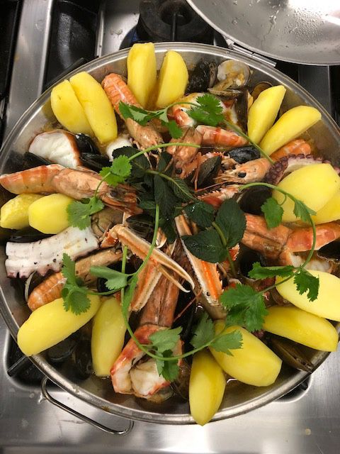 accueil-specialites-portugaises-bresiliennes-la-pyramide-lausanne-vidy-vaud-romandie