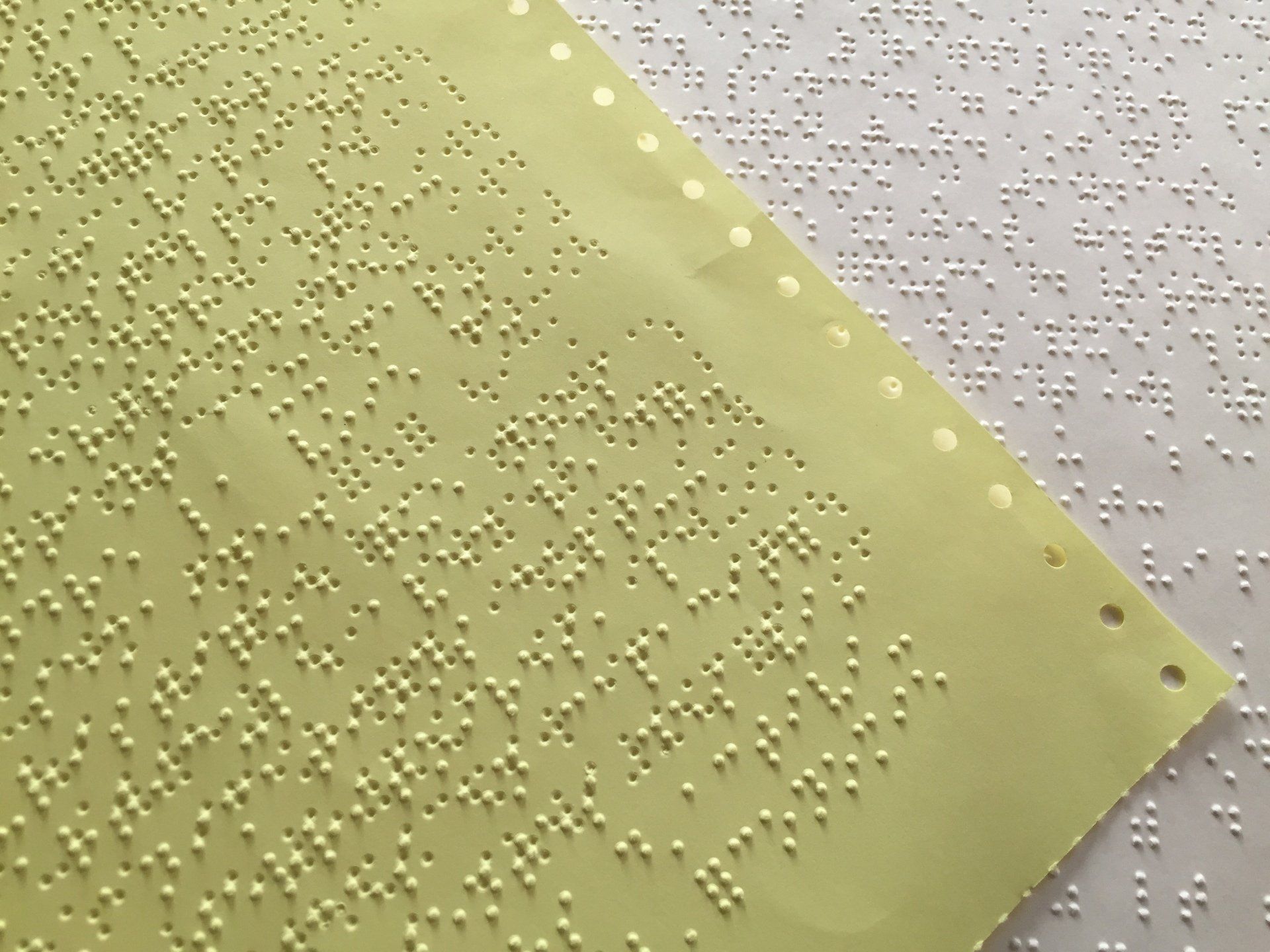 Paravents en braille