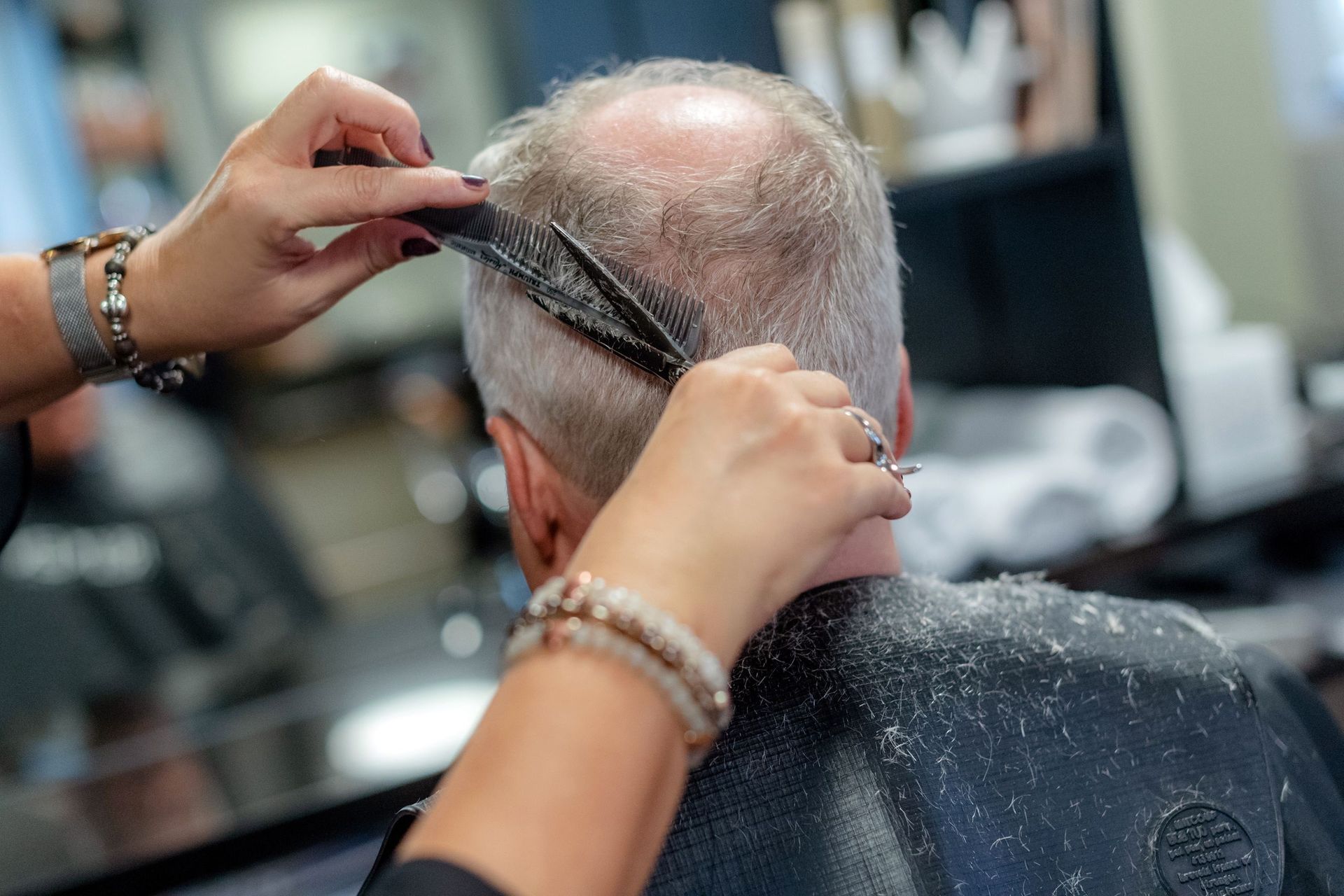 Haarfarbe - Haar-Lokal 6370 Stans