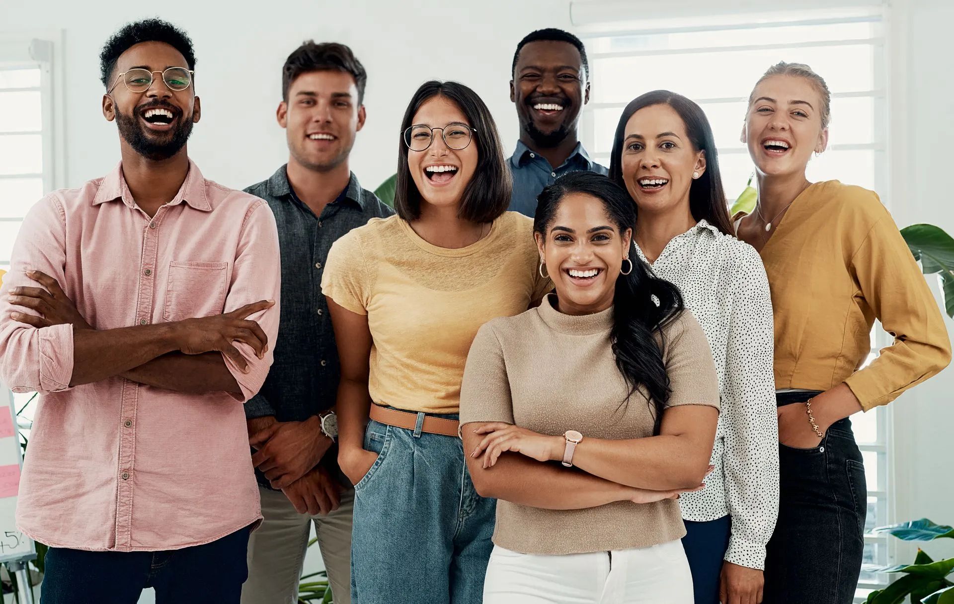 Professeurs souriants regroupés le temps d'une photo