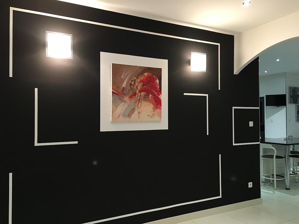 Peinture et installation de luminaires