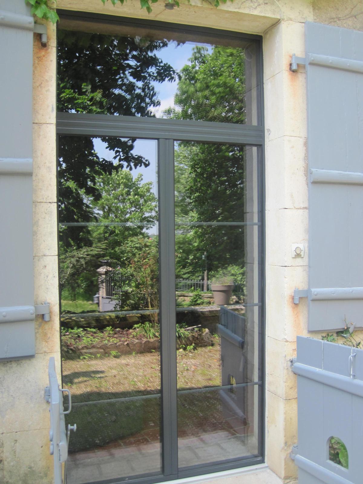 Fenêtre rénovation aluminium RAL 7016