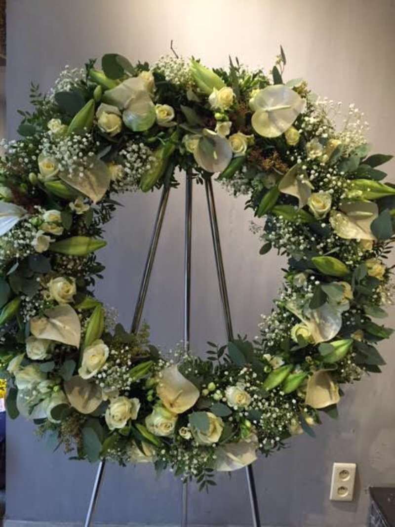 Bloemenkrans wit en groen