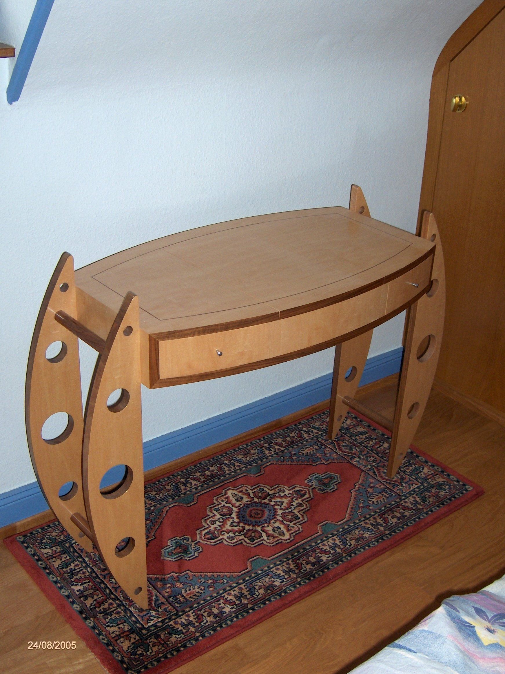 Fabrication de console, de style design