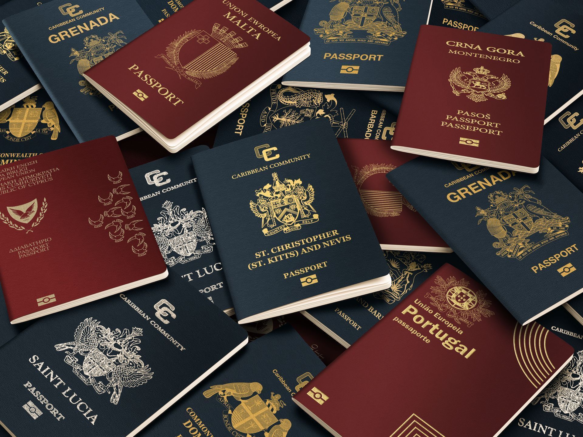 Des passeports de différents pays, disposés en pile sur une surface plane.