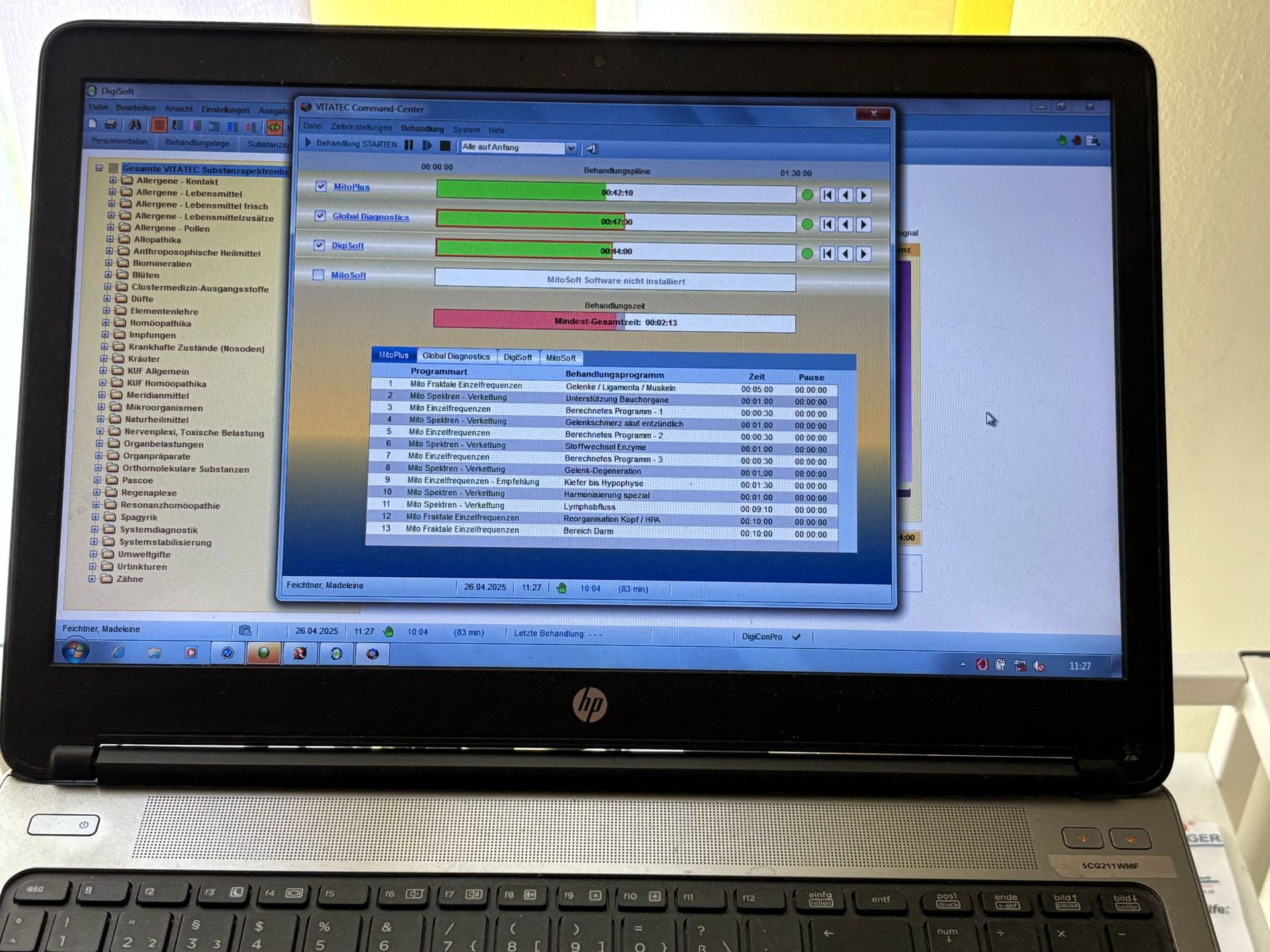 Ein HP-Laptop ist auf einem Computerbildschirm geöffnet