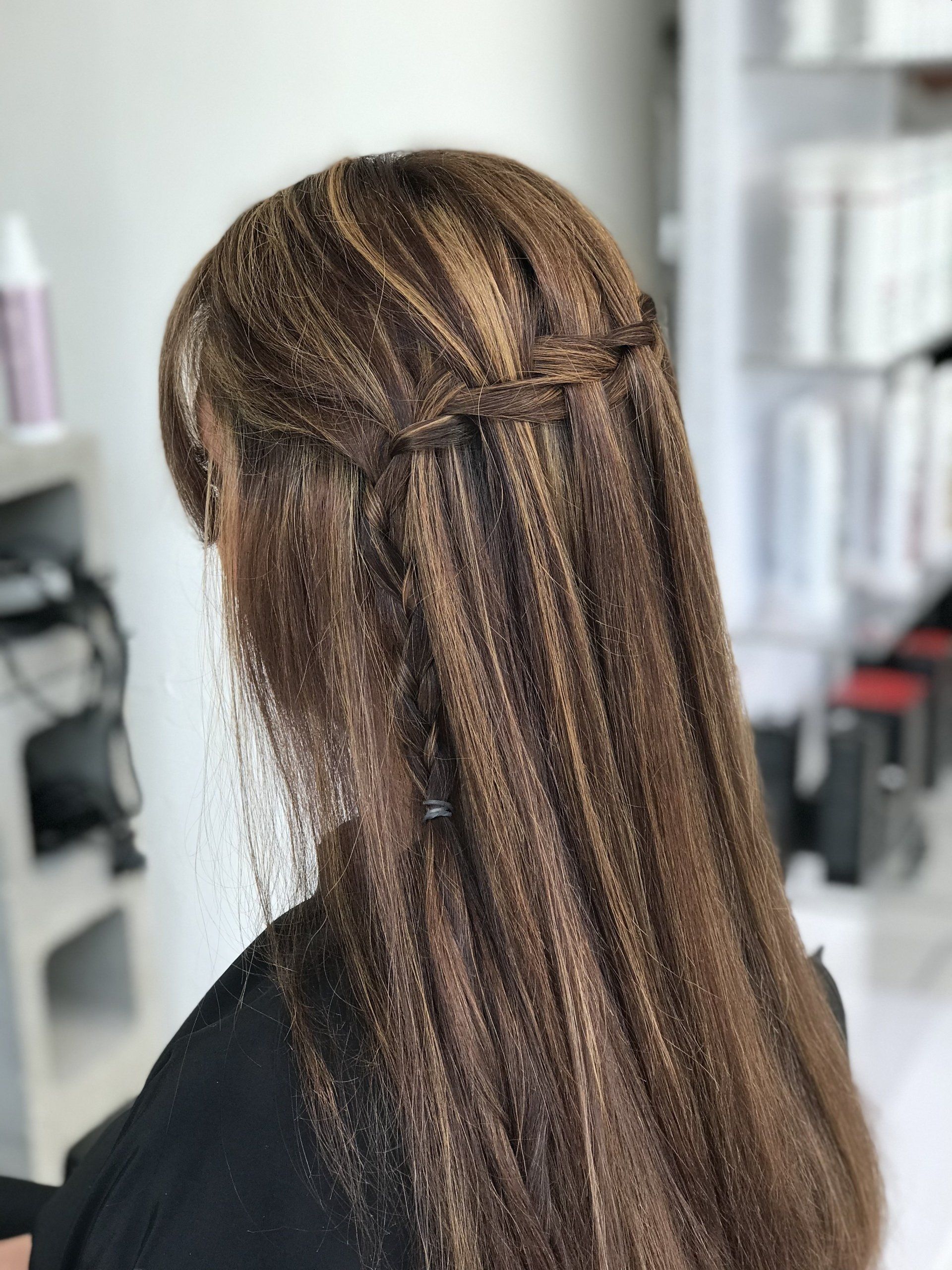 Tresse sur cheveux lisses