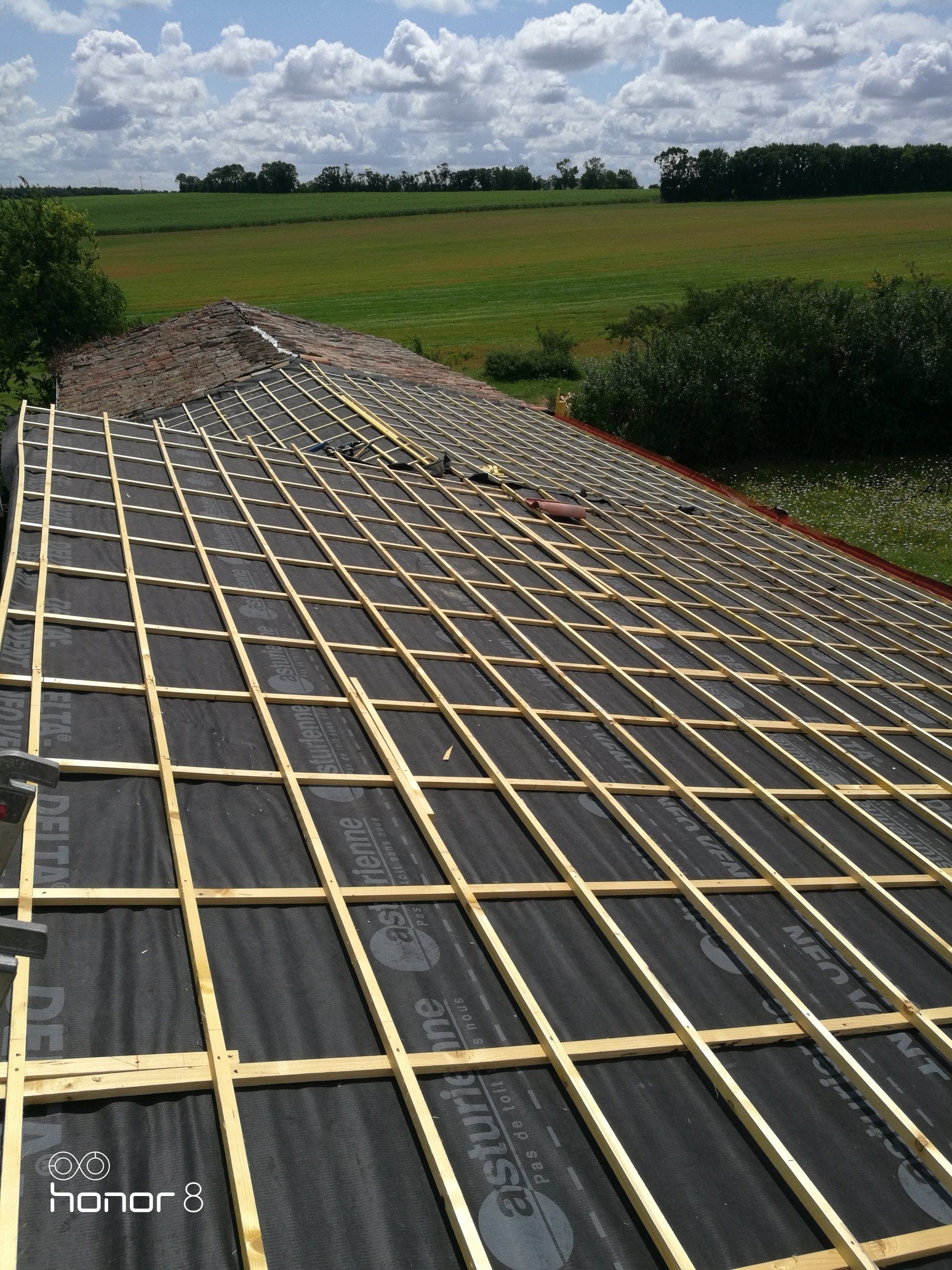 Préparation du toit avant pose de tuile