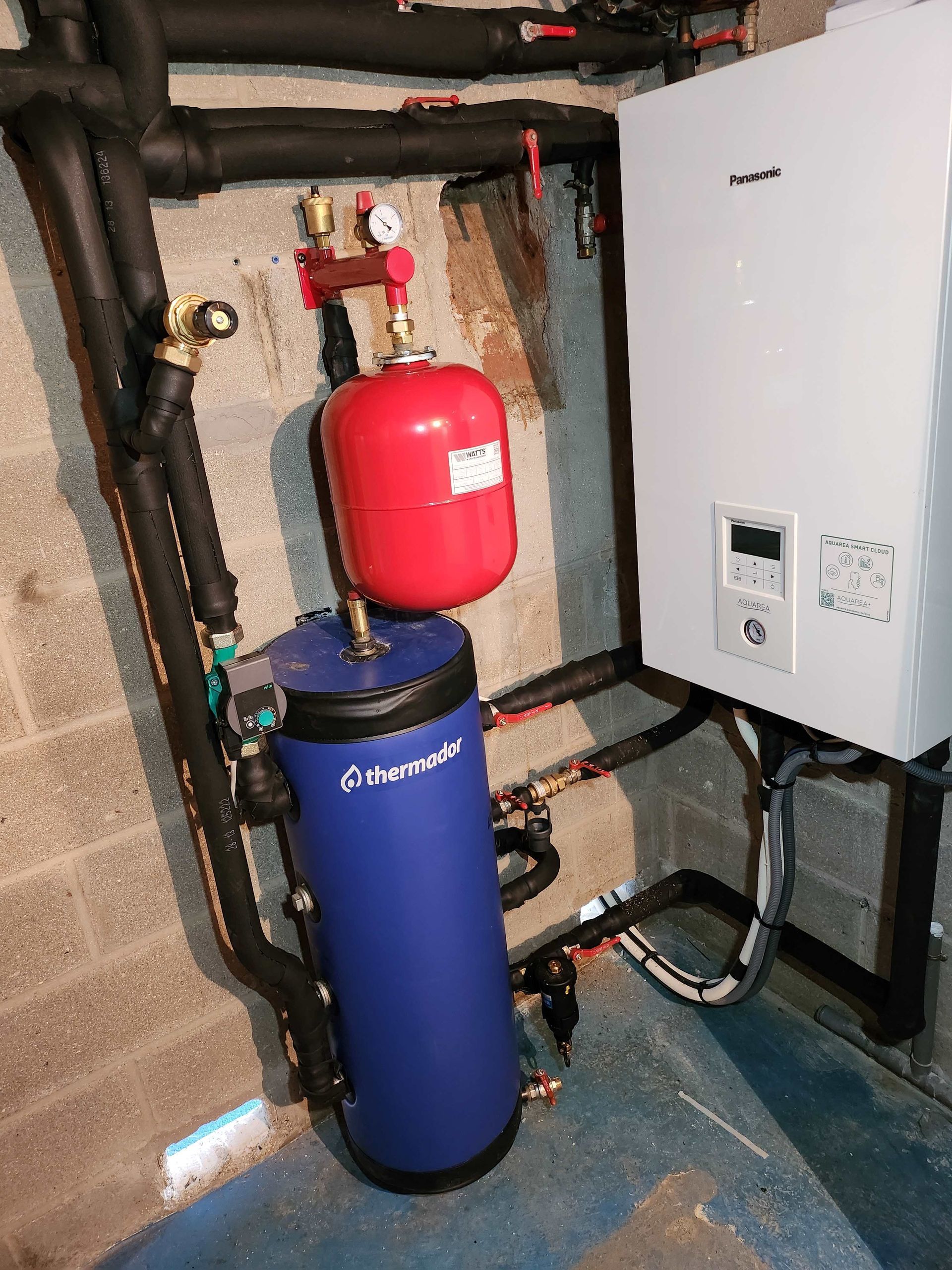 Une unité de pompe à chaleur.