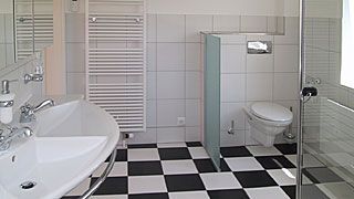 saniertes Badezimmer