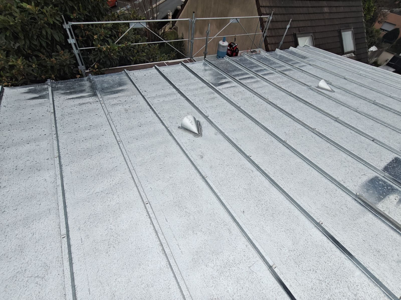 Sarking du côté d'un toit