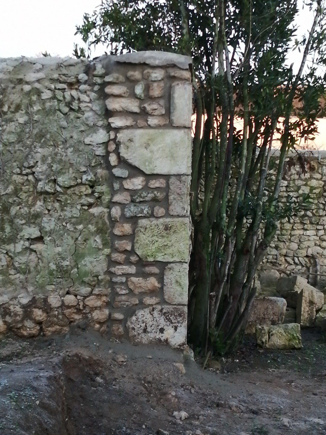 Restauration de mur en pierre