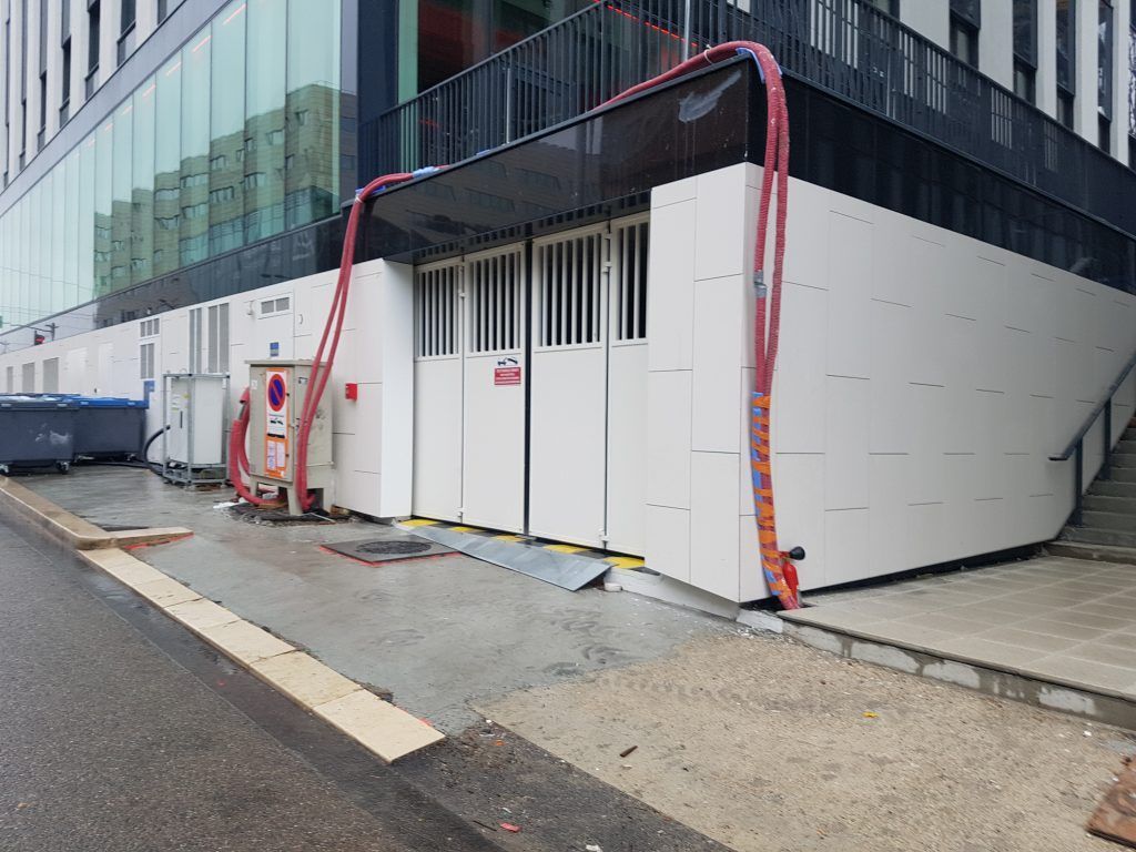 Porte automatique de parking