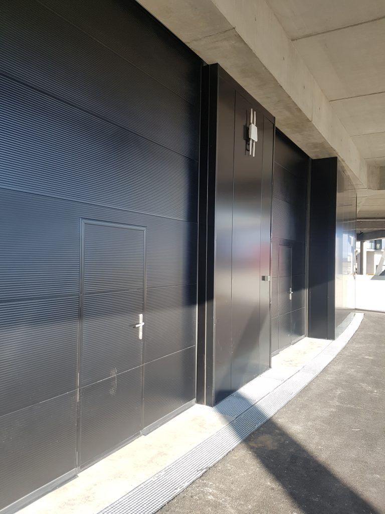 Série de portes de garage en alu