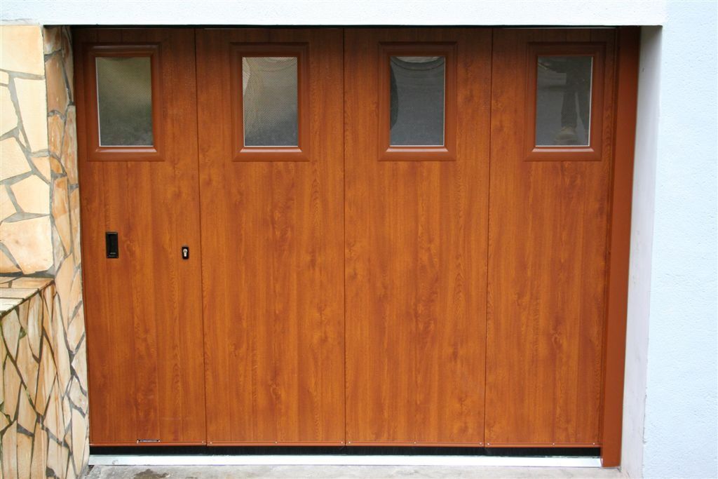 Porte de garage sectionnelle en bois
