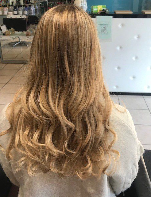 Coupe et coiffage cheveux longs