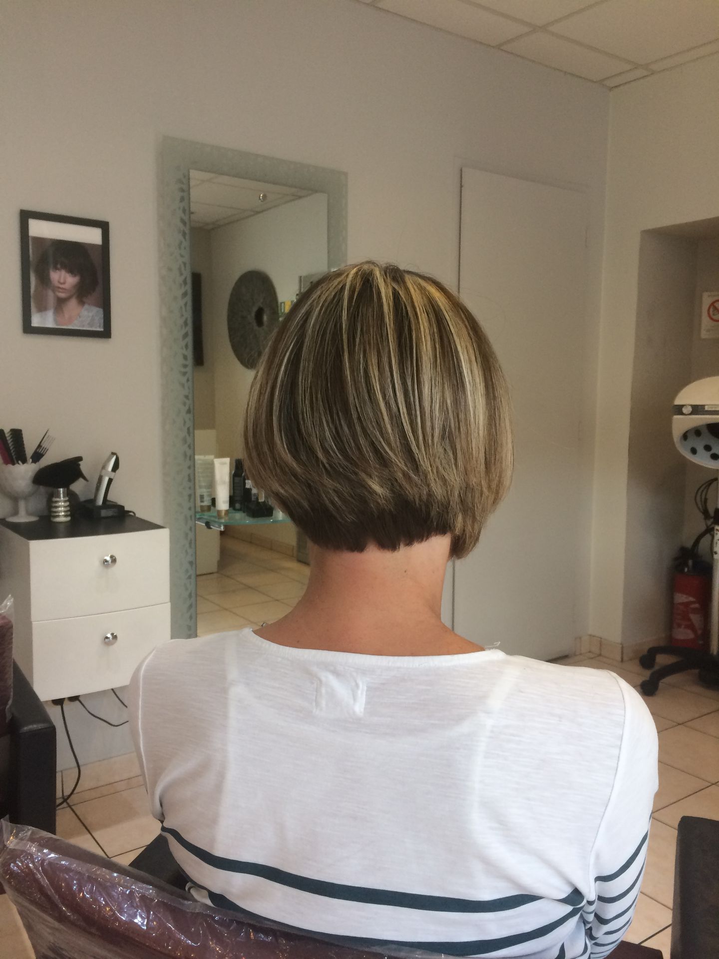 Coupe courte pour femme