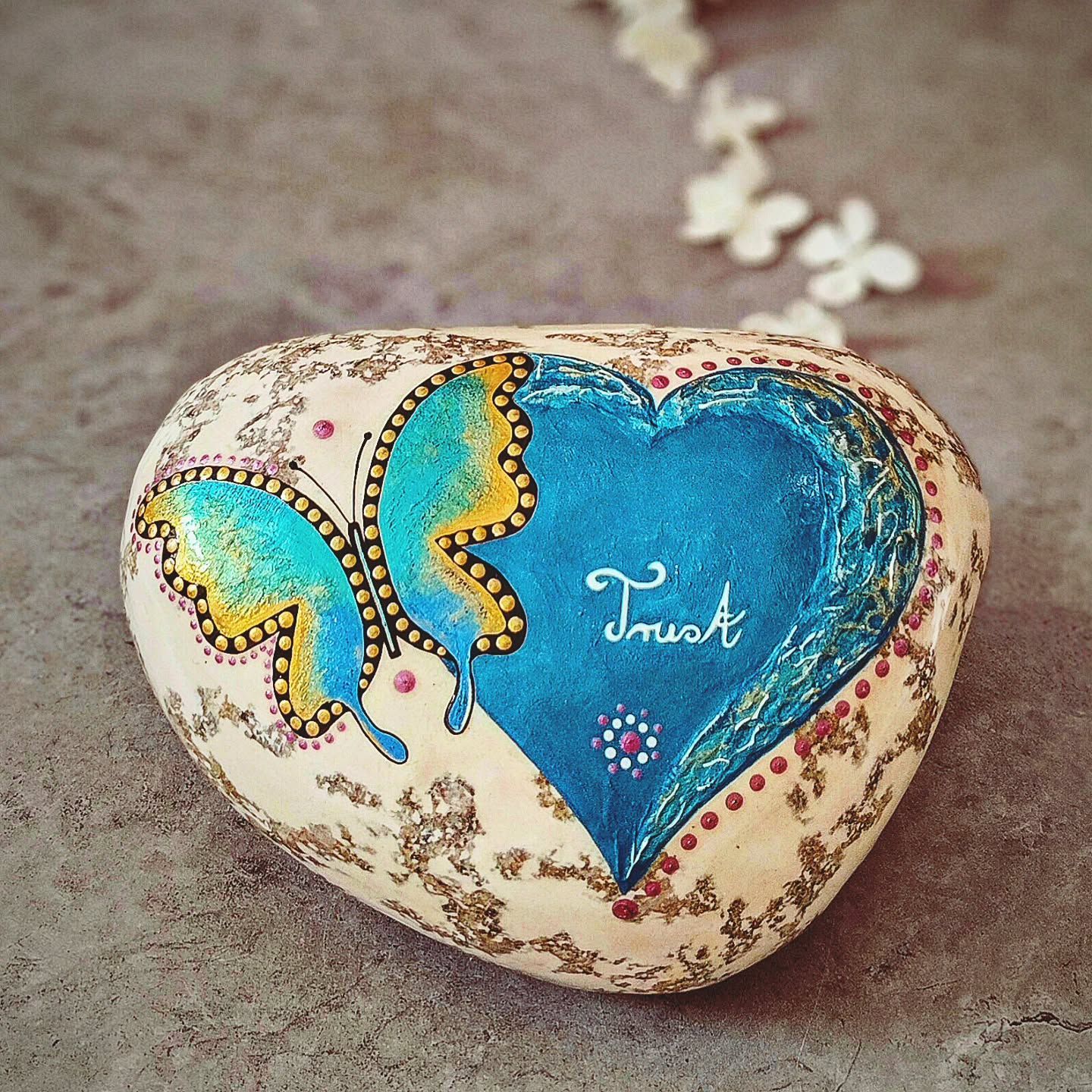 Bild vom Stein Trust