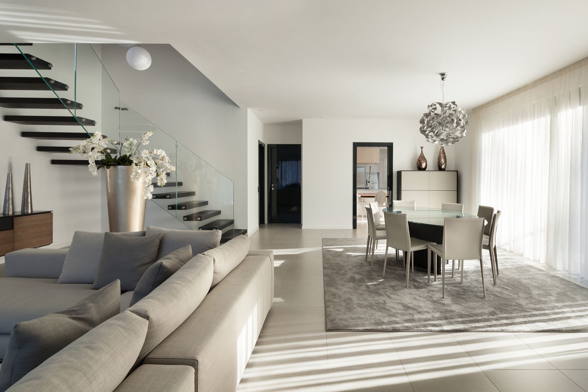 Rénovation de salon avec escaliers