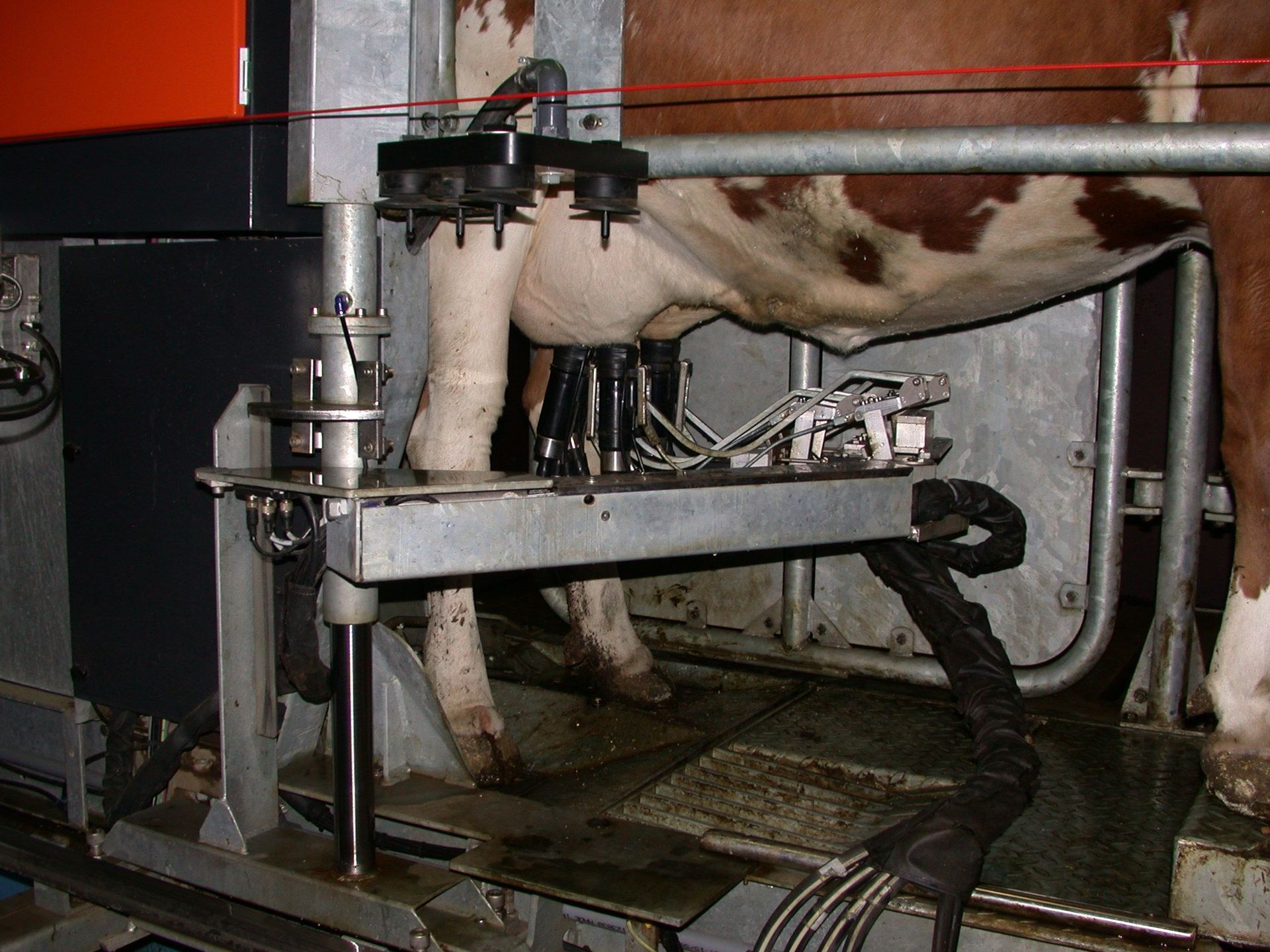 ferme robot halle de stockage atelier mécanique - Delta Plan Carrel Sàrl