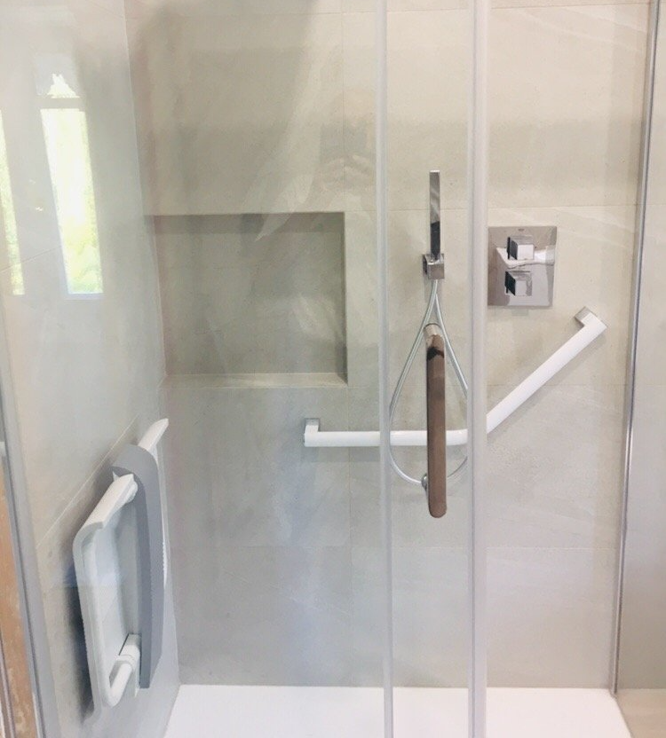 Douche et accessoires PMR