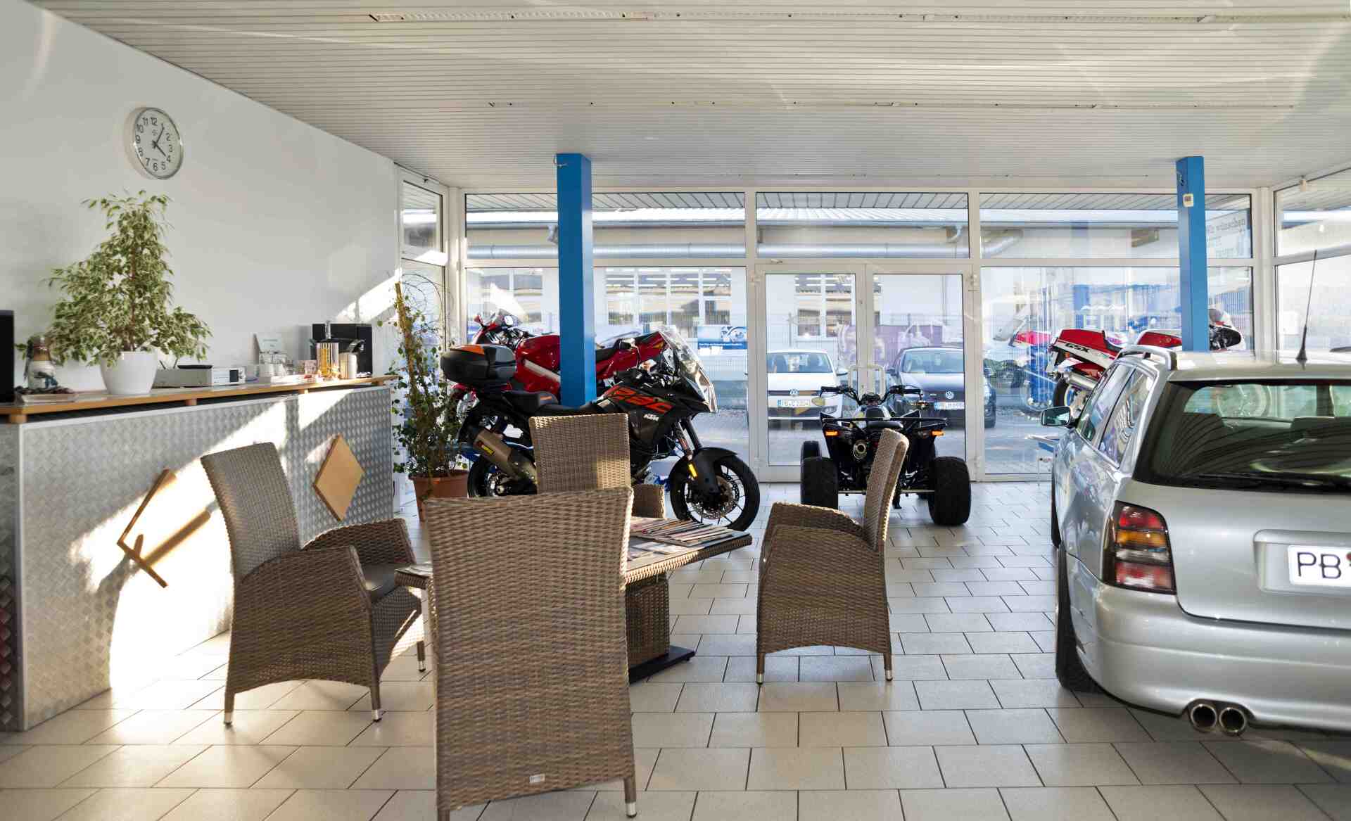 Schauraum Autowerkstatt Dreier Inhaber Detlef Lobbenmeyer