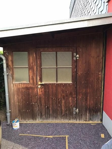 Malerarbeiten Köln an Gartenhütte