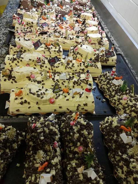 Création de bûches pour Noël