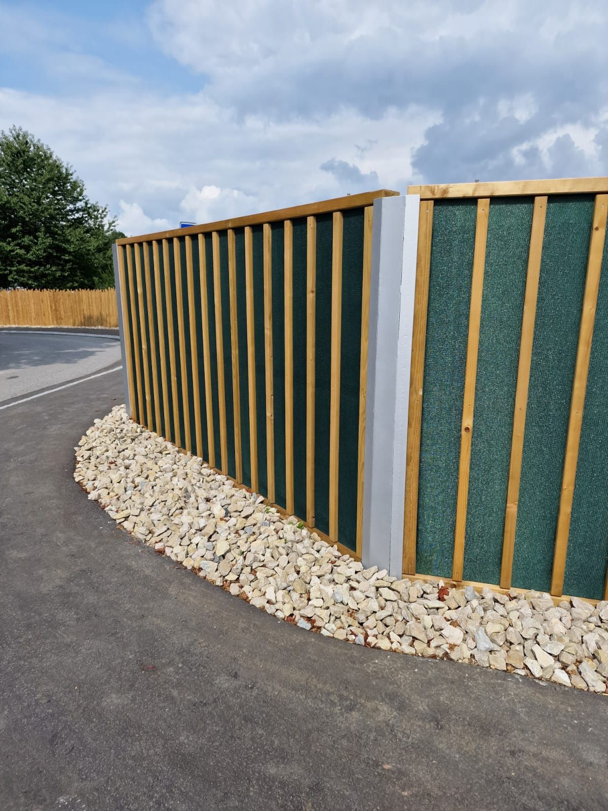 paroi antibruit en bord de route