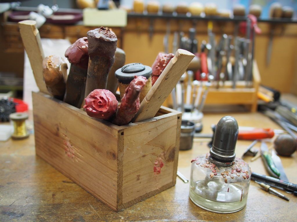 Du matériel de réparation de bijoux