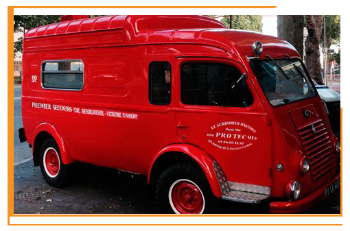 Camion rouge de Protec 92