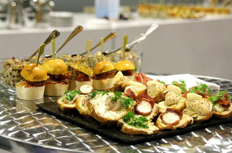 mini burger et toasts