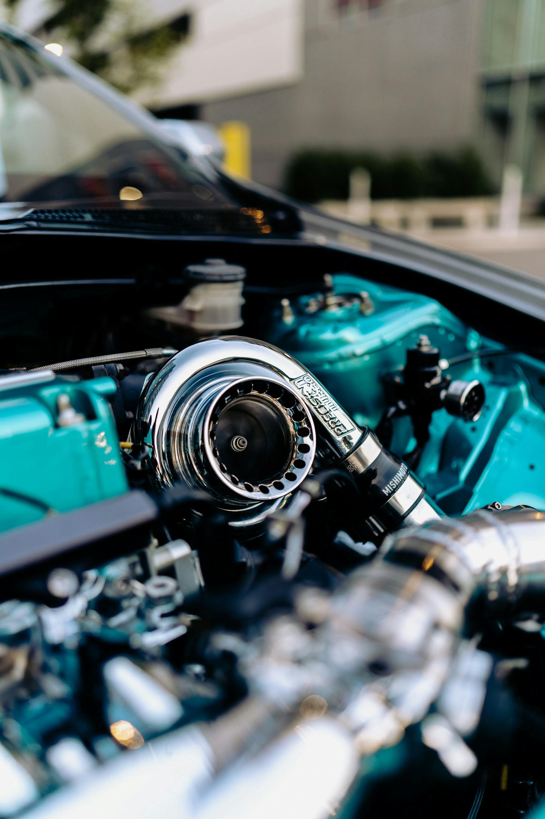 Gros plan sur un moteur de voiture