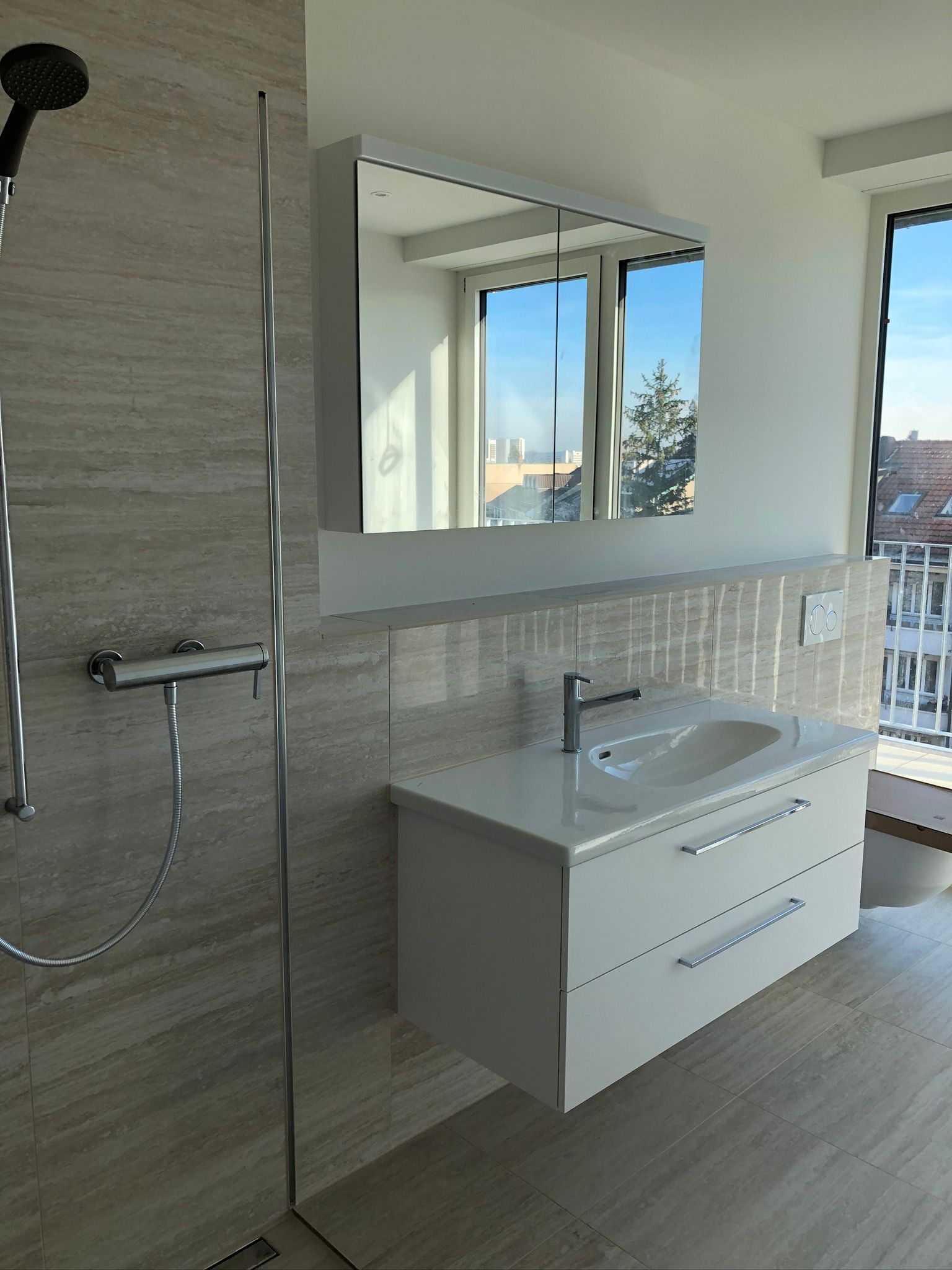 BADEZIMMER MALERARBEITEN