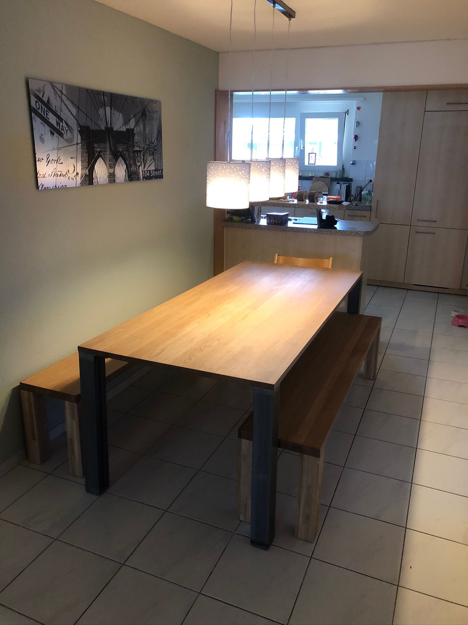 FARBIGE WANDGESTALTUNG