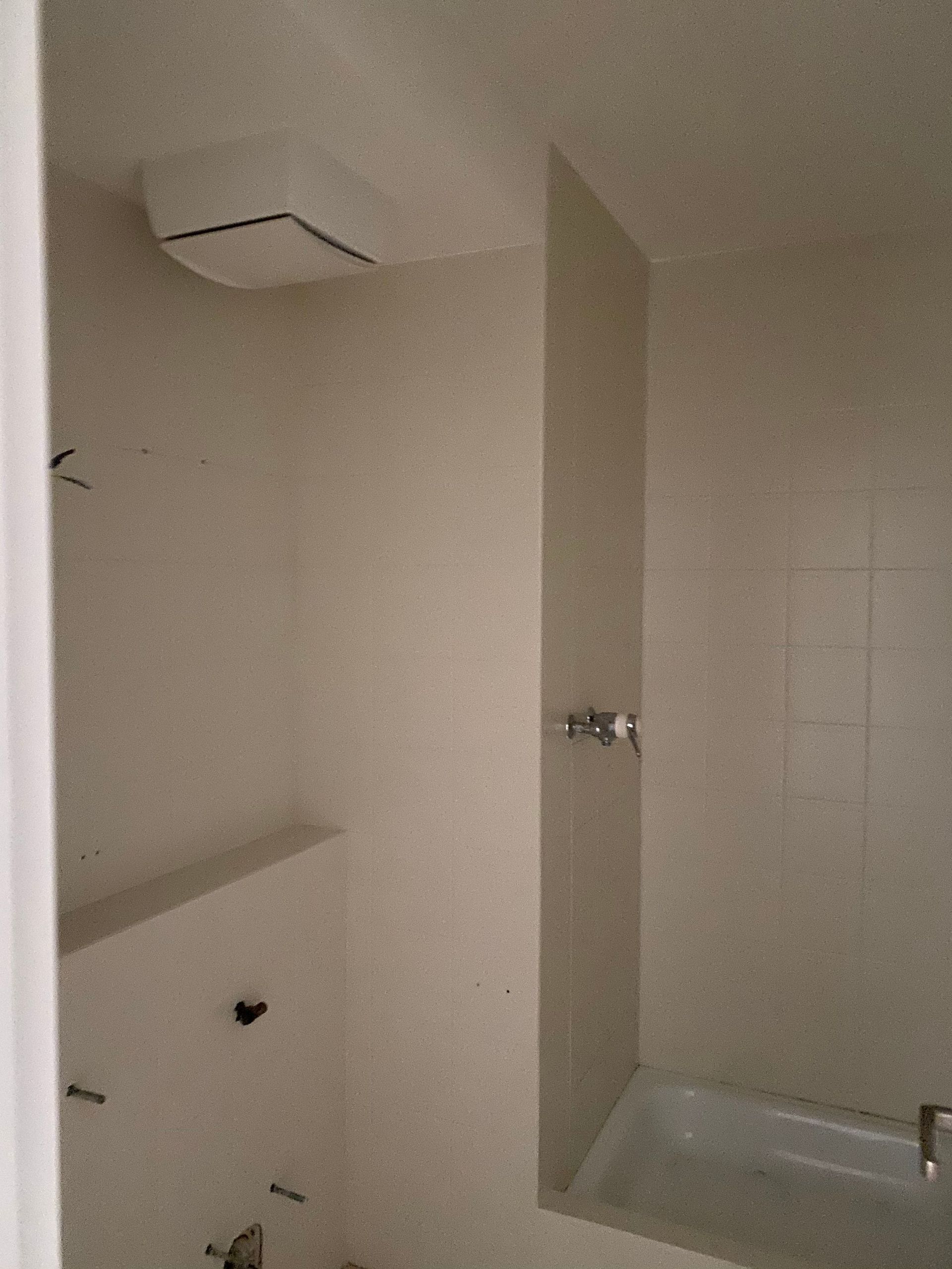 BADEZIMMER MALERARBEITEN