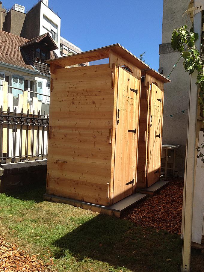 Toilettes sèches bois
