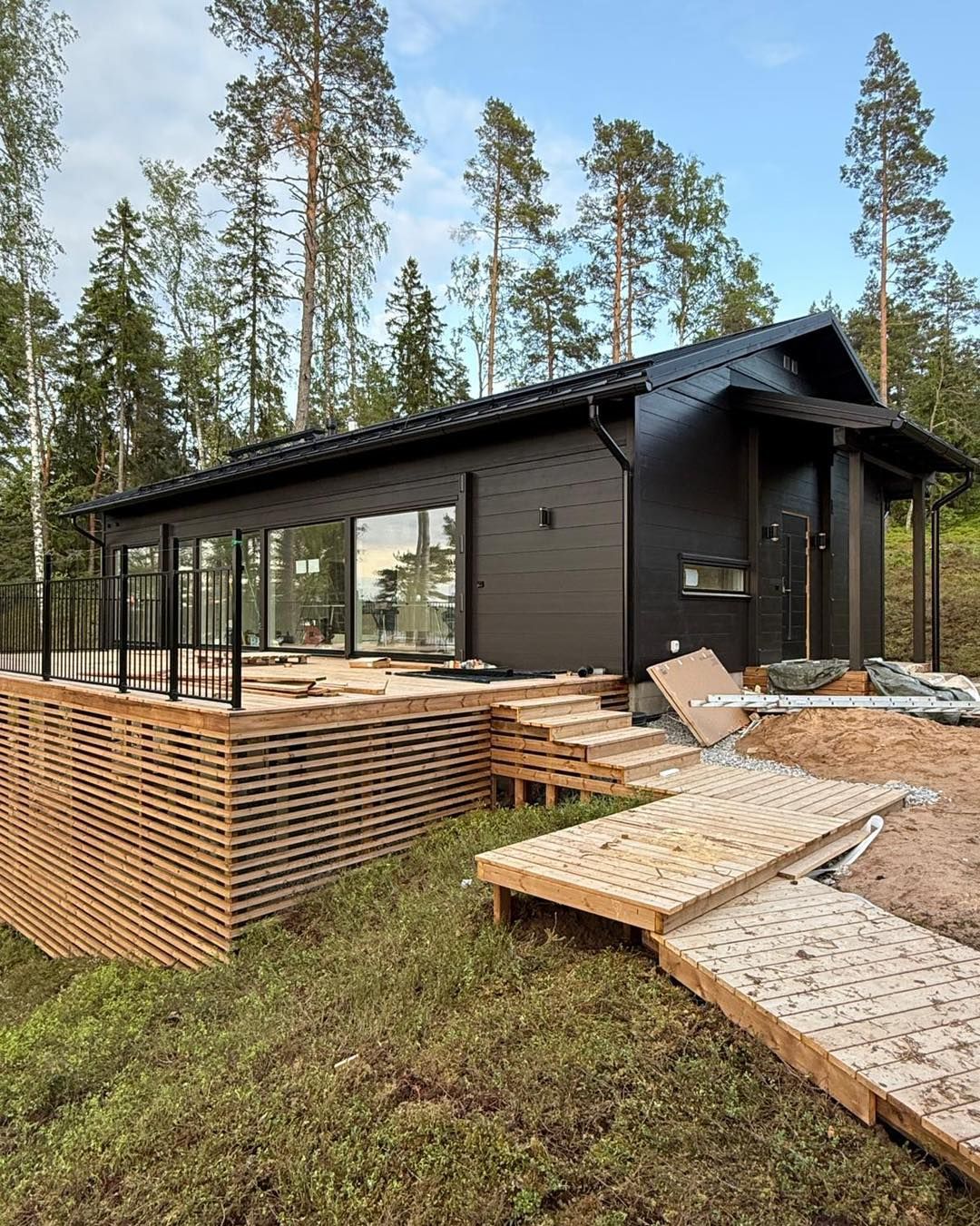 katon pesu ja maalaus jälkeen